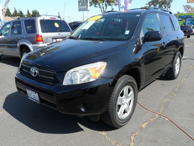 Toyota RAV4 FWD LT W/2lt SUV