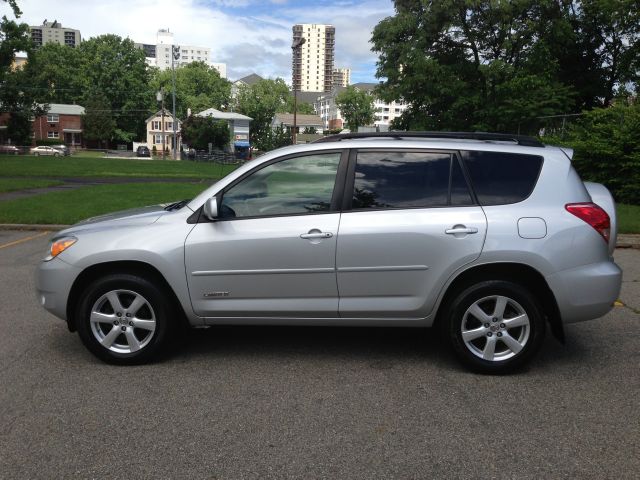 Toyota RAV4 2008 photo 2