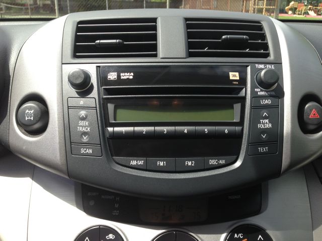 Toyota RAV4 2008 photo 3