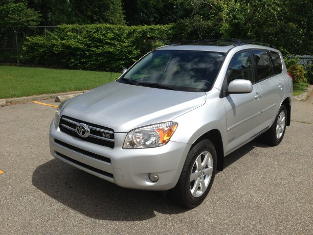 Toyota RAV4 2008 photo 31