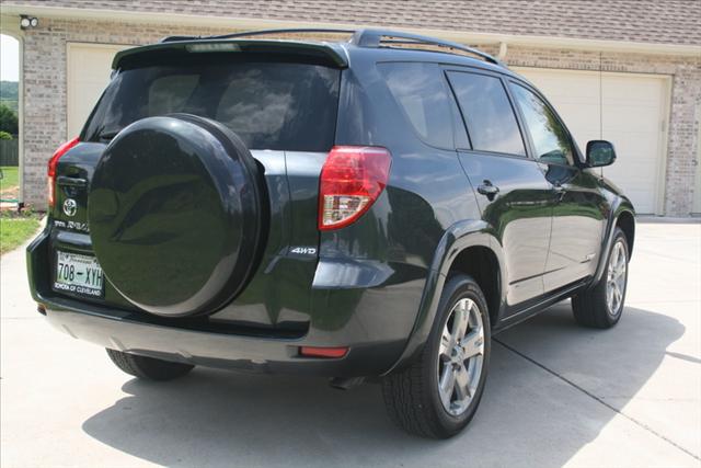 Toyota RAV4 2008 photo 4