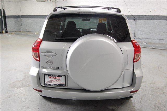 Toyota RAV4 2008 photo 3