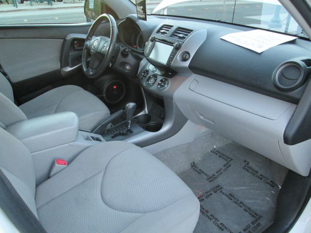 Toyota RAV4 2008 photo 4