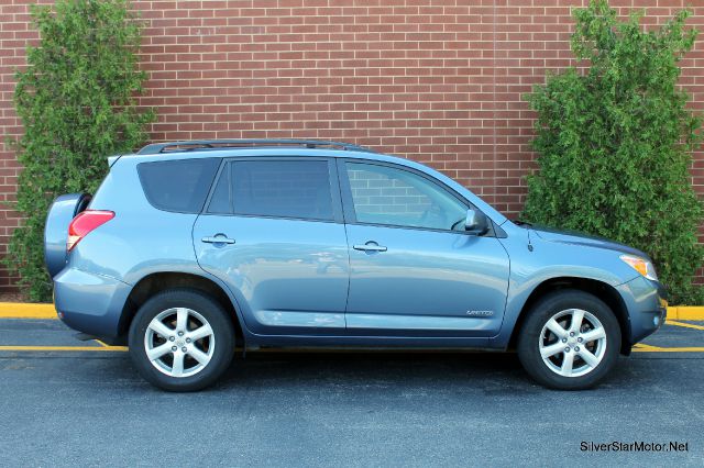 Toyota RAV4 2008 photo 4