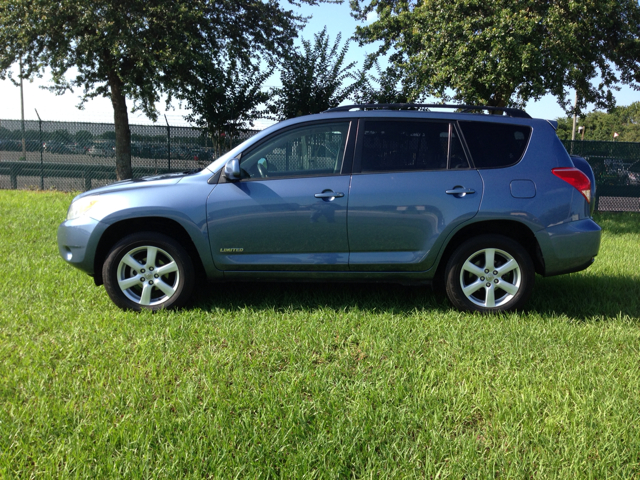 Toyota RAV4 2008 photo 4