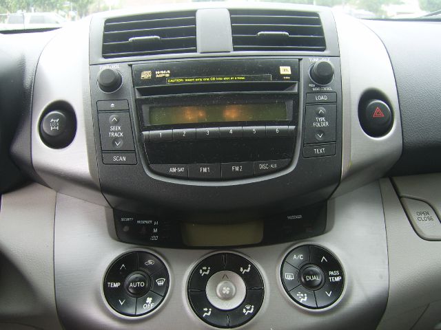 Toyota RAV4 2008 photo 3