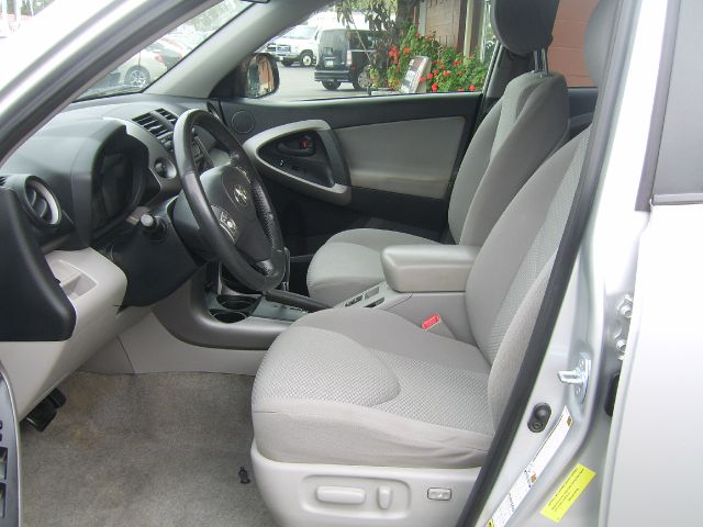 Toyota RAV4 2008 photo 4