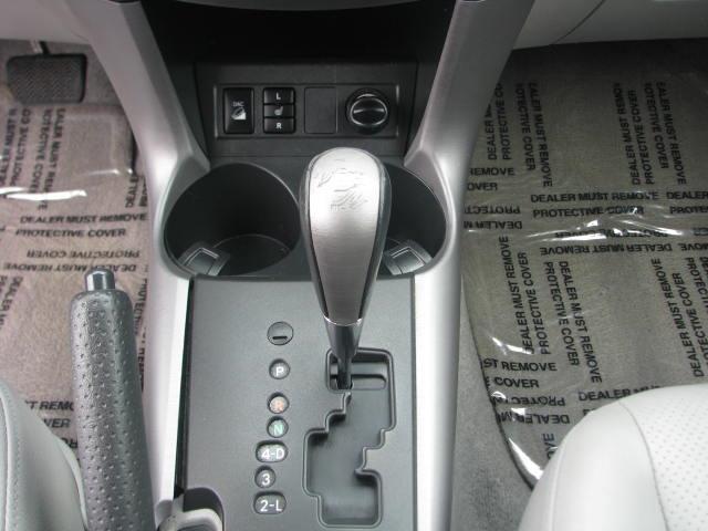 Toyota RAV4 2008 photo 19