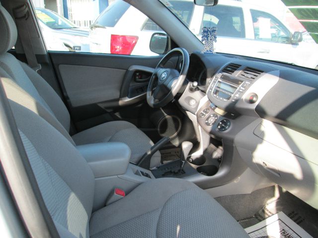 Toyota RAV4 2008 photo 4