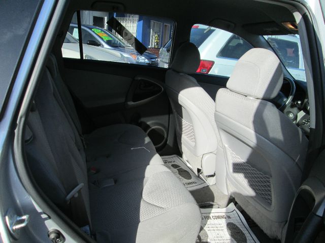 Toyota RAV4 2008 photo 7