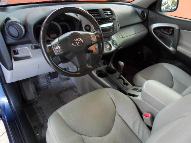 Toyota RAV4 2008 photo 2