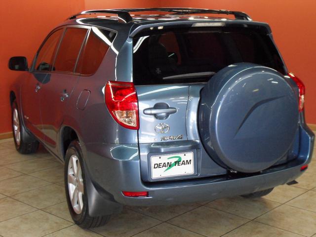 Toyota RAV4 2008 photo 3