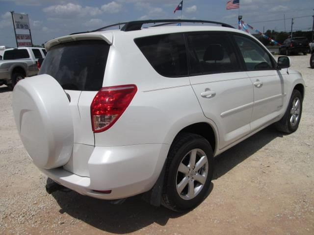 Toyota RAV4 2008 photo 4