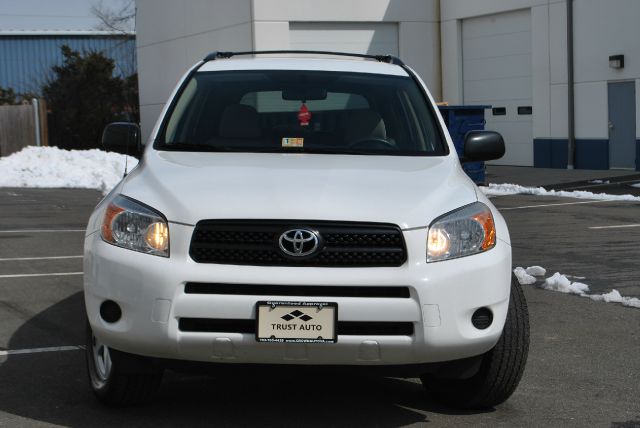 Toyota RAV4 2008 photo 3