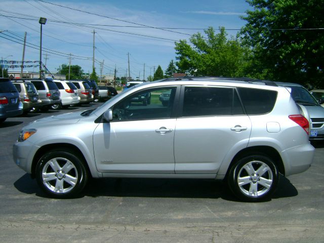 Toyota RAV4 2008 photo 4