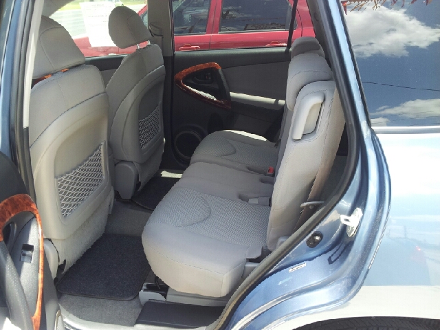 Toyota RAV4 2008 photo 3