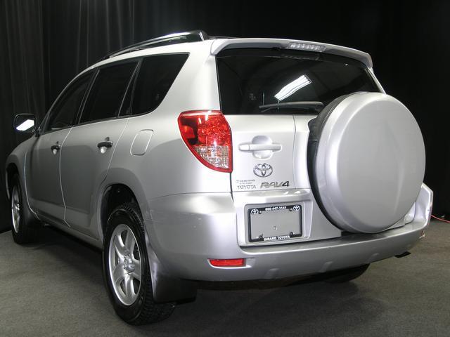 Toyota RAV4 2008 photo 4