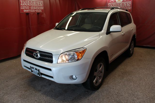 Toyota RAV4 All-weather Pack SUV