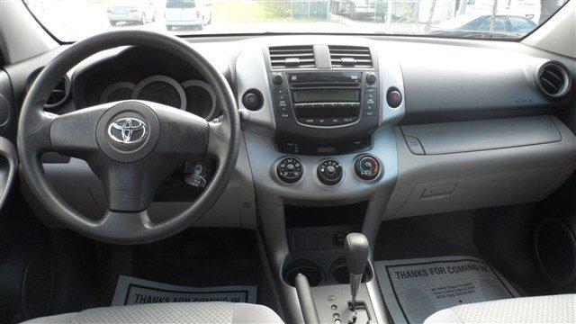 Toyota RAV4 2008 photo 4