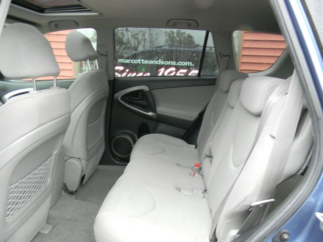 Toyota RAV4 2008 photo 2