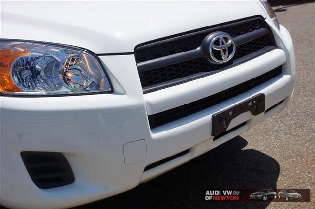 Toyota RAV4 2009 photo 13