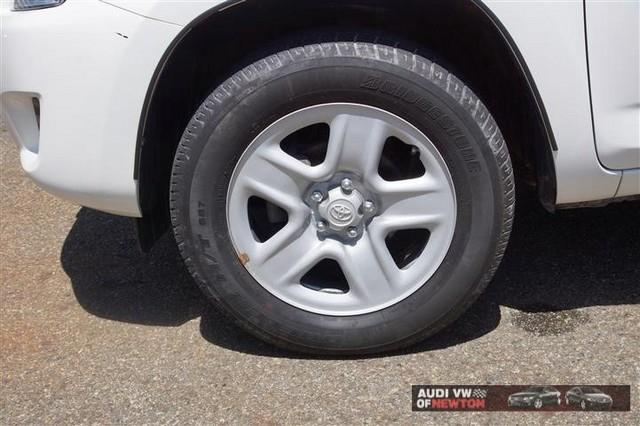 Toyota RAV4 2009 photo 20