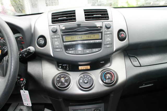 Toyota RAV4 2009 photo 9