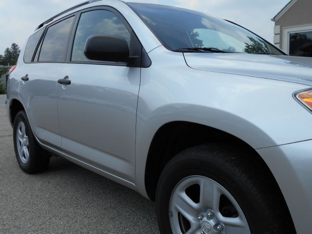 Toyota RAV4 2010 photo 1