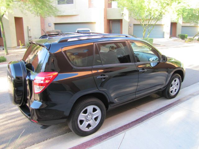 Toyota RAV4 2010 photo 1