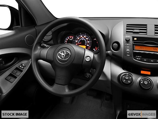 Toyota RAV4 2010 photo 1