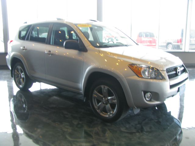 Toyota RAV4 2010 photo 24