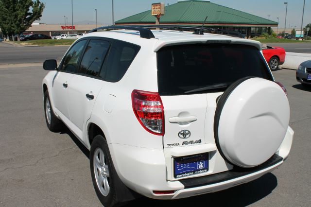 Toyota RAV4 2010 photo 1