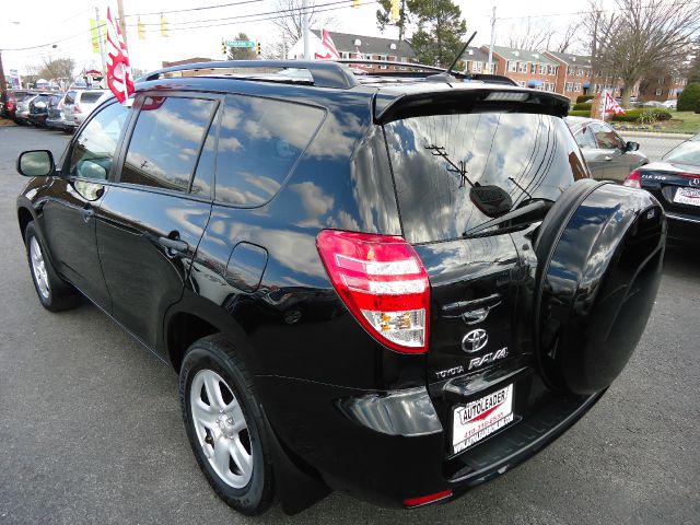 Toyota RAV4 2010 photo 12