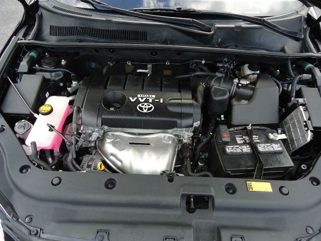 Toyota RAV4 2010 photo 13