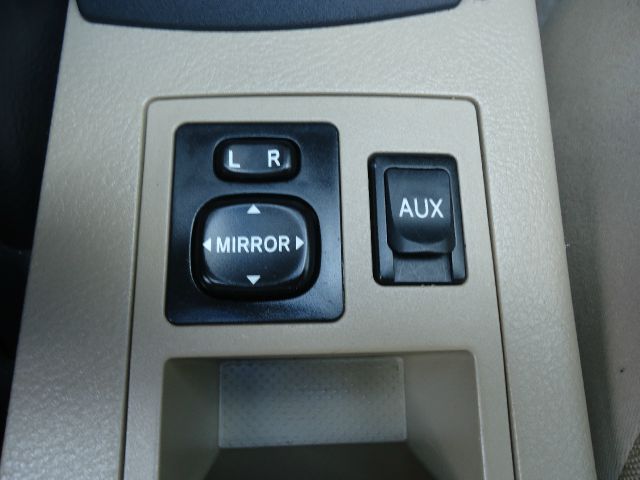 Toyota RAV4 2010 photo 16