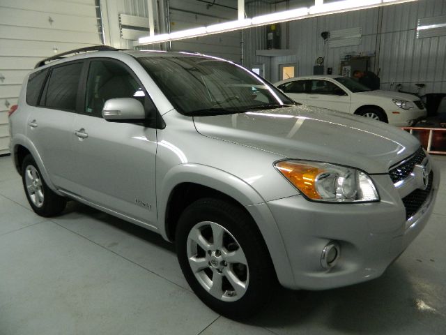 Toyota RAV4 2010 photo 1