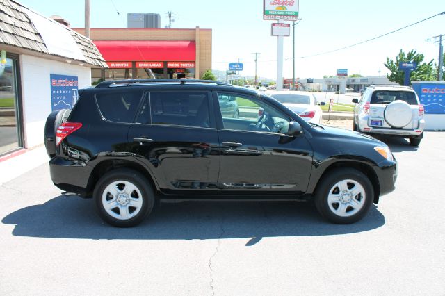 Toyota RAV4 2010 photo 13