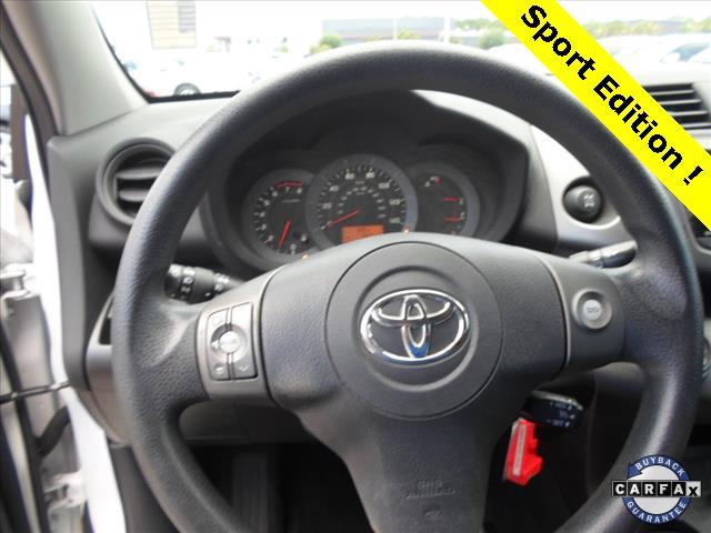 Toyota RAV4 2010 photo 1