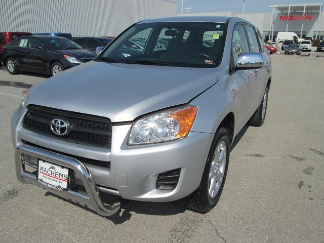 Toyota RAV4 2010 photo 12