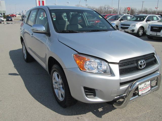 Toyota RAV4 2010 photo 27