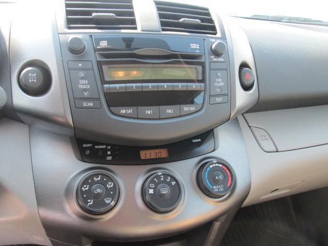 Toyota RAV4 2010 photo 3