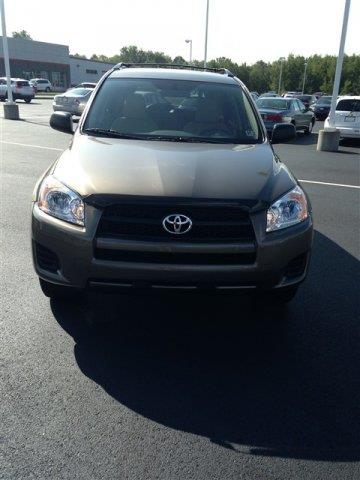 Toyota RAV4 2010 photo 1