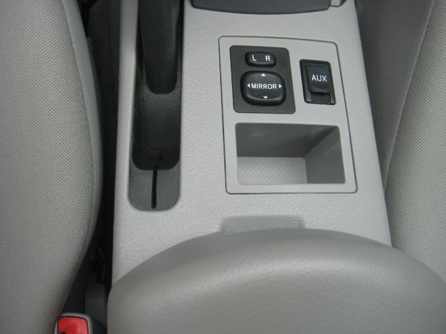 Toyota RAV4 2010 photo 23