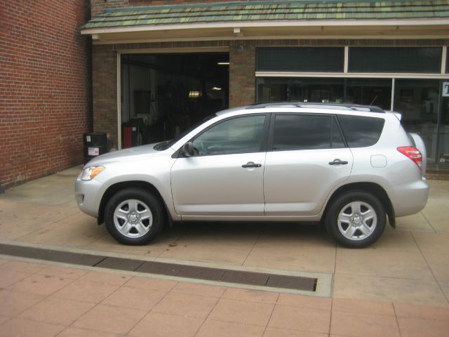 Toyota RAV4 2010 photo 27