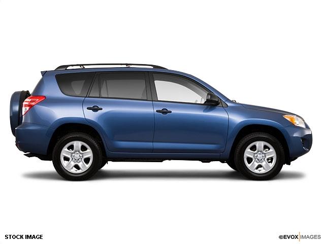 Toyota RAV4 Base SUV