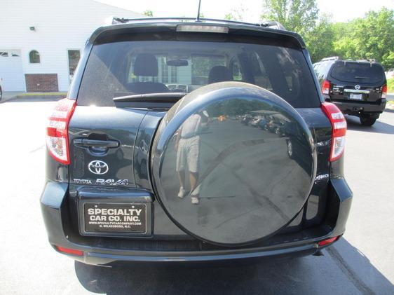 Toyota RAV4 2010 photo 4