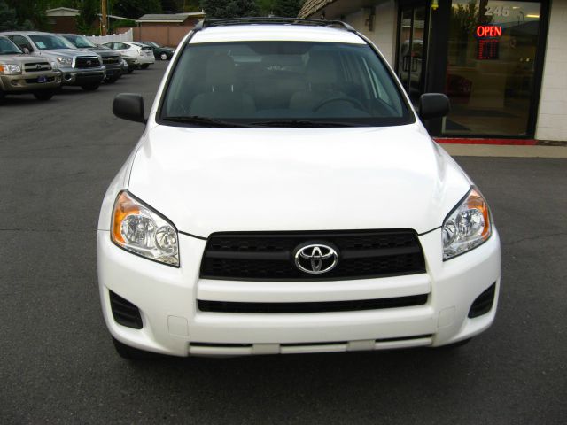 Toyota RAV4 2010 photo 1