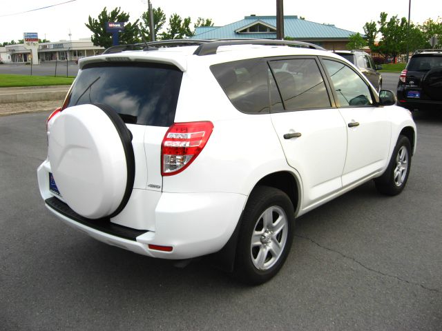 Toyota RAV4 2010 photo 8