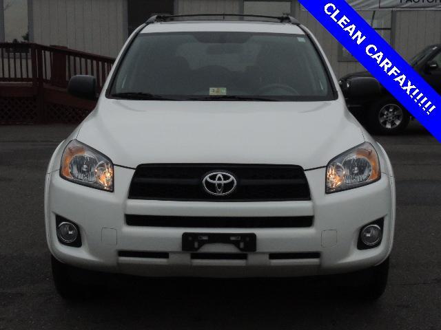 Toyota RAV4 2010 photo 1