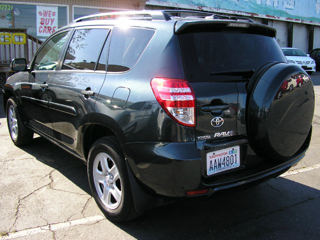 Toyota RAV4 SLT 25 SUV